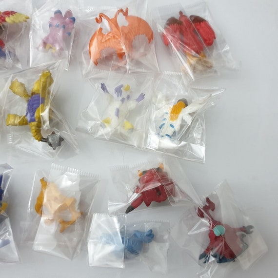 デジモンアクションフィギュア2体、ピッタリマスコット5個、超進化キーホルダー1個 デジモンアクションフィギュア2体、ピッタリマスコット5個、超