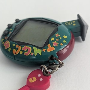 Bandai Tamagotchi V5 Familitchi Connection Version 5 TMGC 5 Interaktivt Elektroniskt Husdjur Asien Oceanien Exklusivt Sällsynt Virtuellt Husdjur bild 10