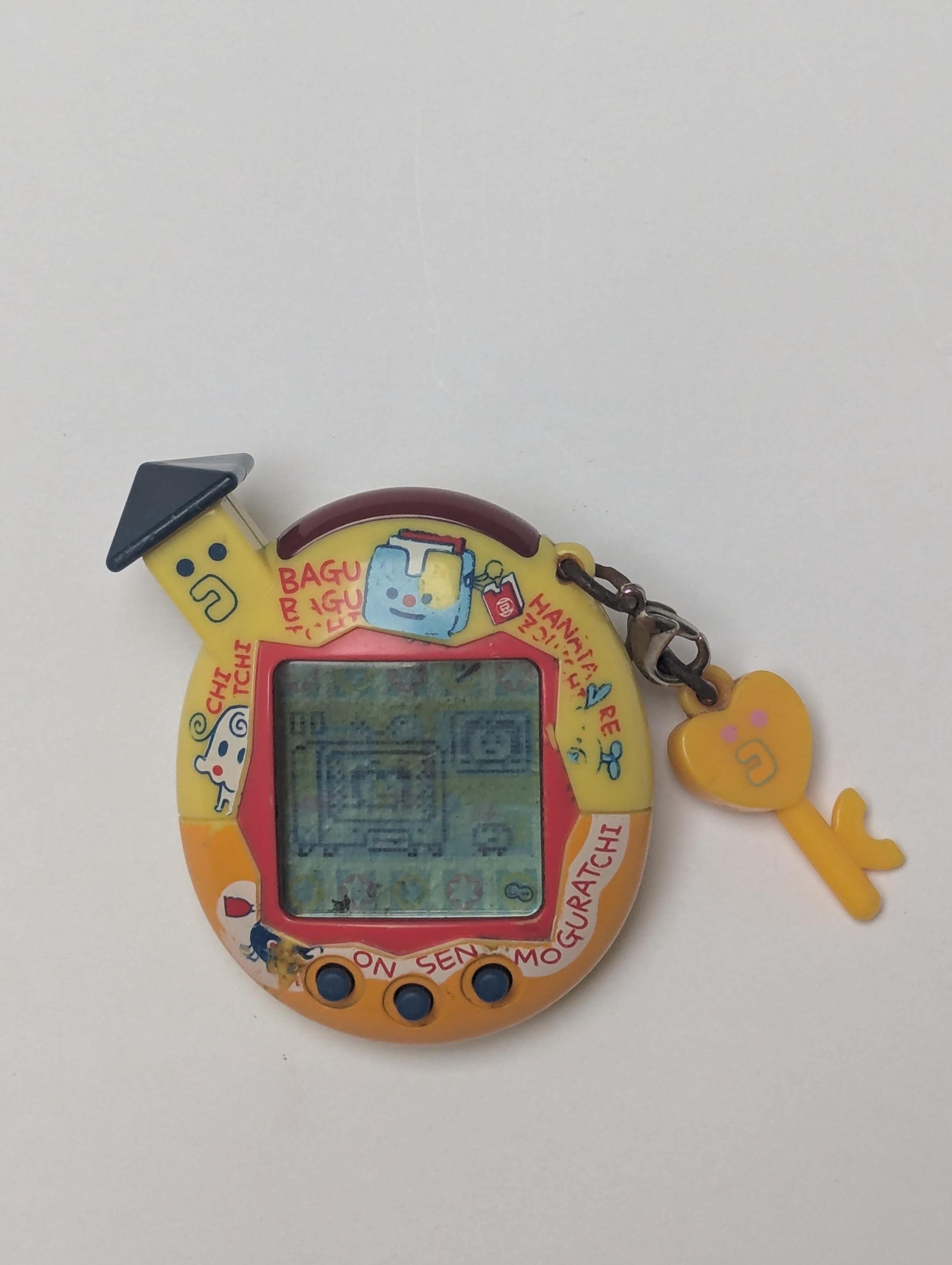 Bandai Tamagotchi V5 Familitchi Connection Version 5 Orange