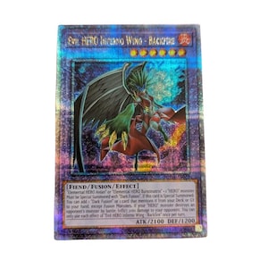 Juego de cartas coleccionables de Yu-Gi-Oh! Héroe malvado de YuGiOh, Ala infernal, Fuego infernal, Asia (inglés) SUDA-AE032, 25.º QCSR, lámina rara