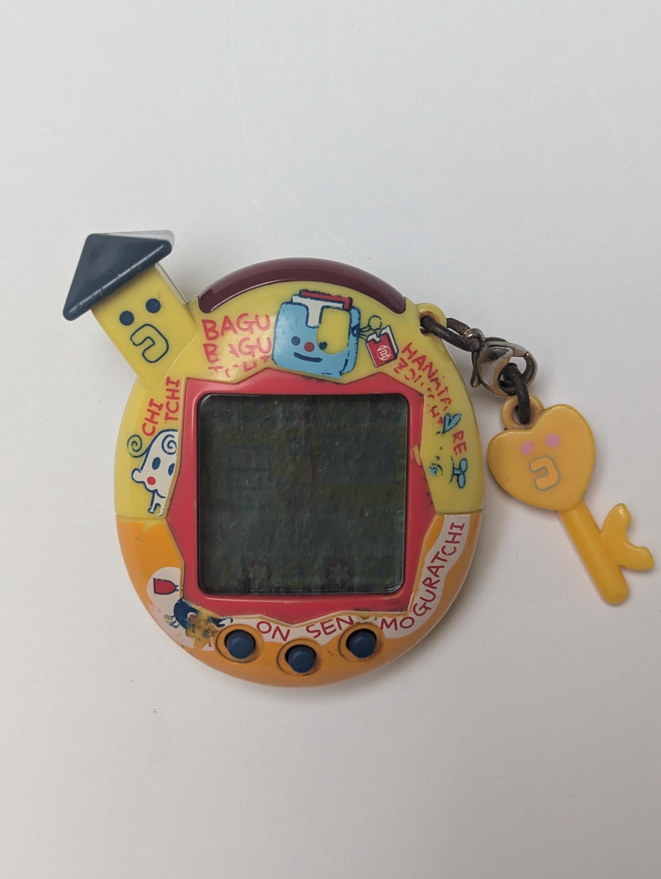 Bandai Tamagotchi V5 Familitchi Connection Version 5 Orange