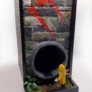 Stephen King&#39;s &quot;It&quot; Inspired Book Nook