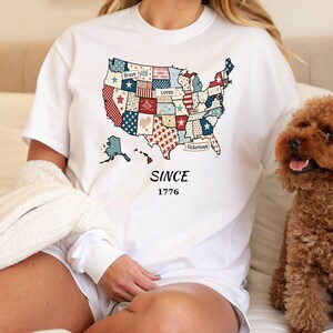 Komfortfarben USA-Shirt -Amerikanische Retro-USA-Karte 4. Juli Weißes Tshirt, Vaterländisches T-Shirt zur Feier des Gedenktages, Unisex-Baumwollhemd