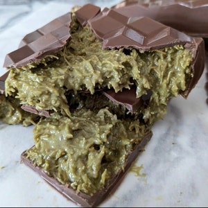 Kunafa pistachio milk chocolate bar - Etsy 日本