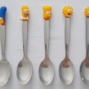 Cuchara de acero inoxidable Arcilla polimérica Fimo Adulto Niño Dibujos animados Los Simpson Homer, Marge, Bart, Lisa, Maggie - Hecho a mano