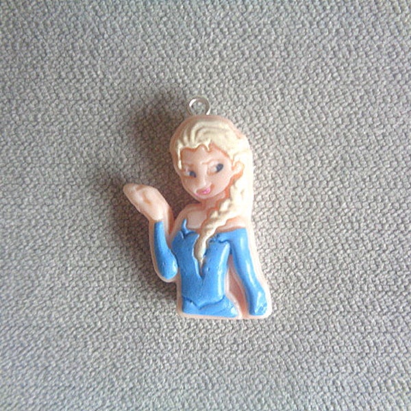 Charm ou Breloque Elsa de la Reine des Neiges en Pâte polymère Fimo - Vendu à l'unité