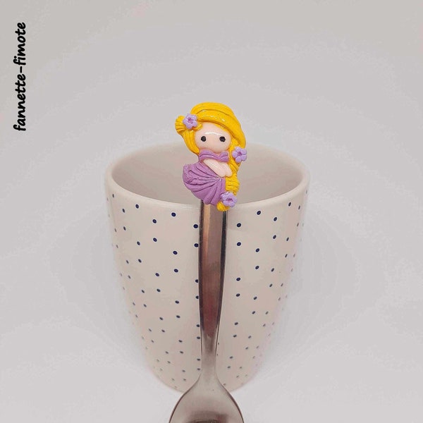 Cuillère acier inoxydable Pâte polymère Fimo Princesse Disney Raiponce blonde et robe violette - Fait main
