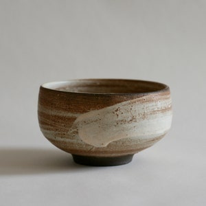 Cream round bowl | Small pottery bowl | Japanese style ceramics