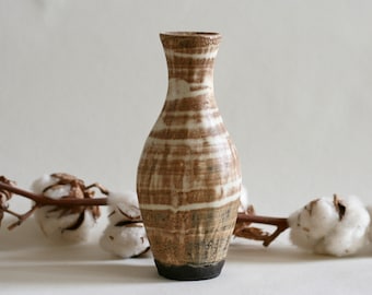 Cream-Brown ceramic Bud Vase | Single Flower Vase | Japanese style pottery