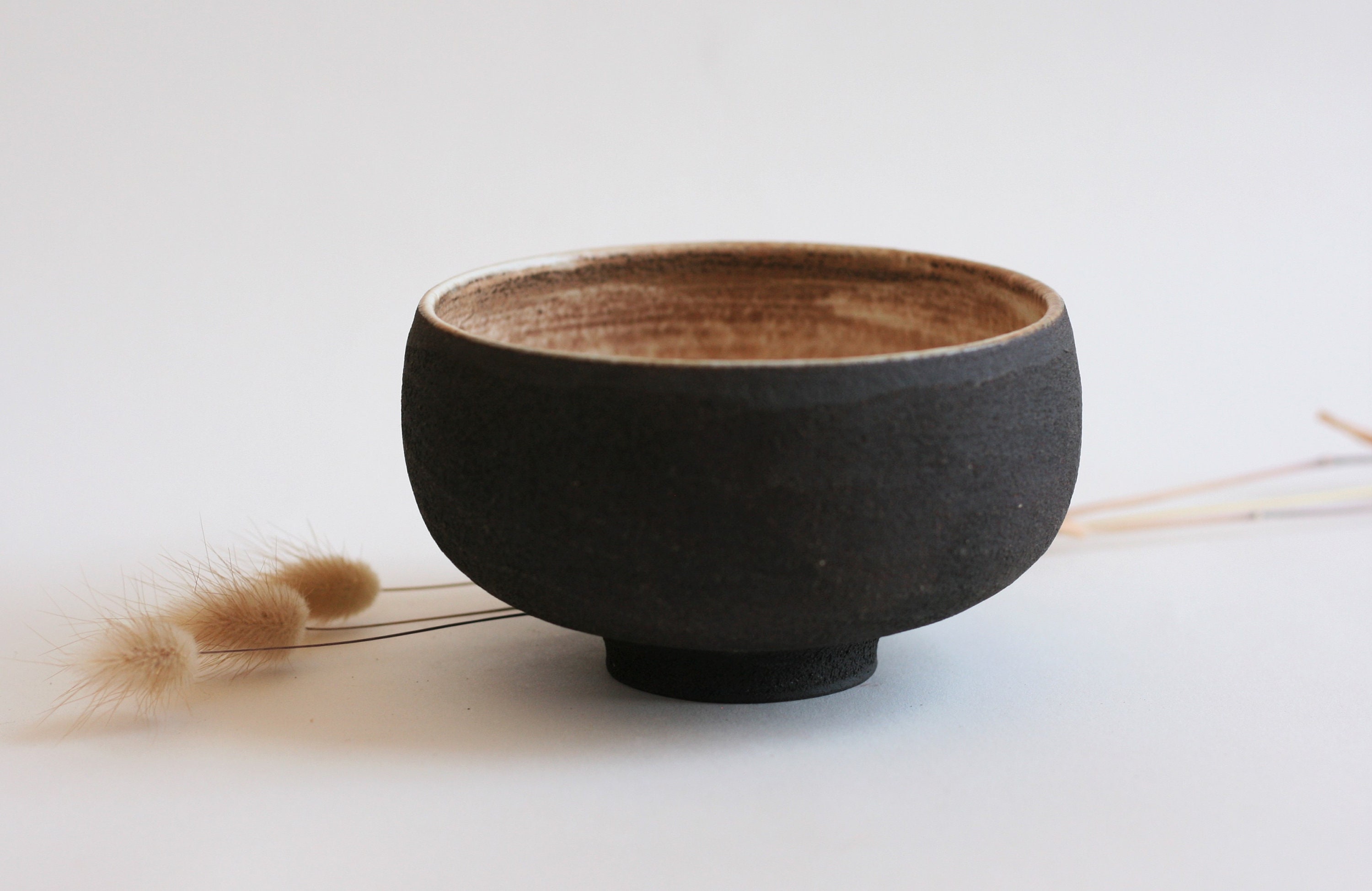 Black round ceramic bowl | Small pottery bowl | Japanese style pottery