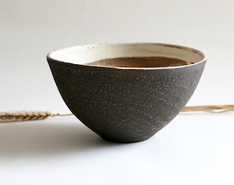 Handmade Black Rounded Ceramic bowl | Pottery Salad Bowl | Serving Bowl | Japanese style pottery