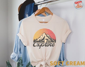 Koszulka Explore Mountain: Koszulka podróżna w stylu retro