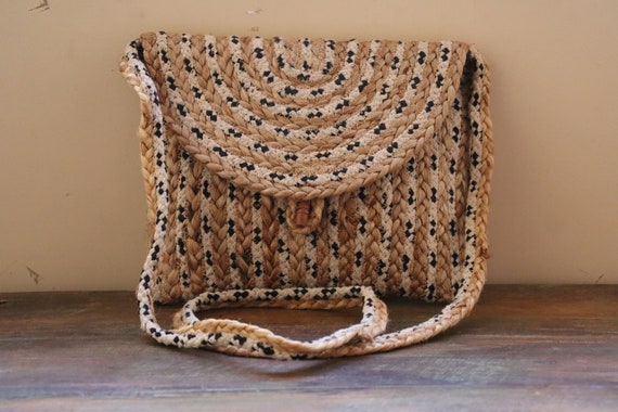 Jute clutch hotsell