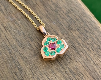 14k Solid Gold Flower Pendant with Emeralds & Ruby – Vintage Style Necklace – May Birthstone Jewelry – Gift for Her – Dainty  Necklace