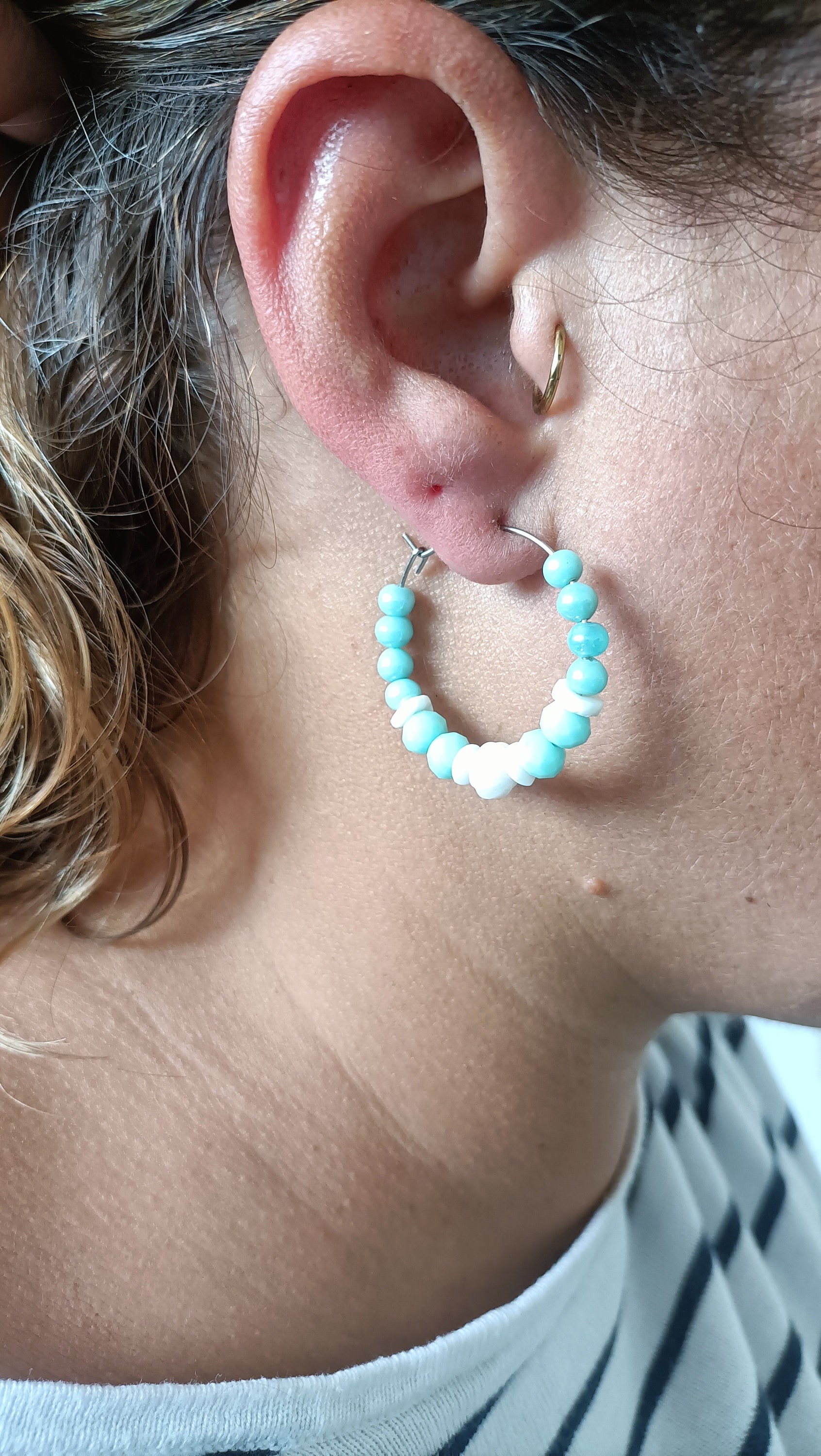Orecchini A Cerchio Con Ciondolo Triangolare In Madreperla – Acciaio Inossidabile 316L – Ipoallergenici E Impermeabili – Confezione Regalo AKZENT - 2