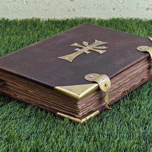 Indiana Jones & the Last Crusade Friar's Manuscript Knight Bible ...