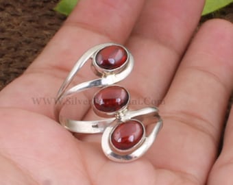Red Garnet AAA+Quality Gemstone Ring, Three Stone Ring, Women Gifted Ring, Oval Stone Ring, 925 sterling Silver Ring, Best Gift Item Ring,