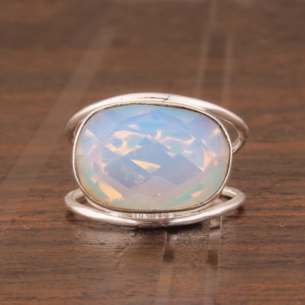 Bague opaline blanche, bague opaline en argent sterling massif 925, bague délicate, cadeau de demoiselle d'honneur pour femme