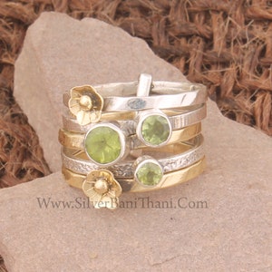 Peridot Silver Spinner Ring 925 Sterling Zilver & Messing Peridot Spinner Ring Handgemaakte Flower Band Ring Getextureerde Band Ring Boho Duimringen afbeelding 7