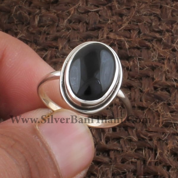 Schwarzer Onyx-Silberring | Ring aus massivem 925er-Sterlingsilber | Glatter ovaler Edelsteinring | Alltagsschmuck | Geschenk für Sie | Geschenkidee