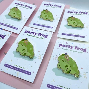 Party Frosch Pin Hard Emaille Pin Vergoldet Frosch Emaille Pin Kawaii Pin Set Anstecker Niedlicher Geburtstags Pin Bild 8