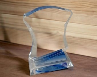 CRYSTAL PLATE trophy with blue base and engraving customization
