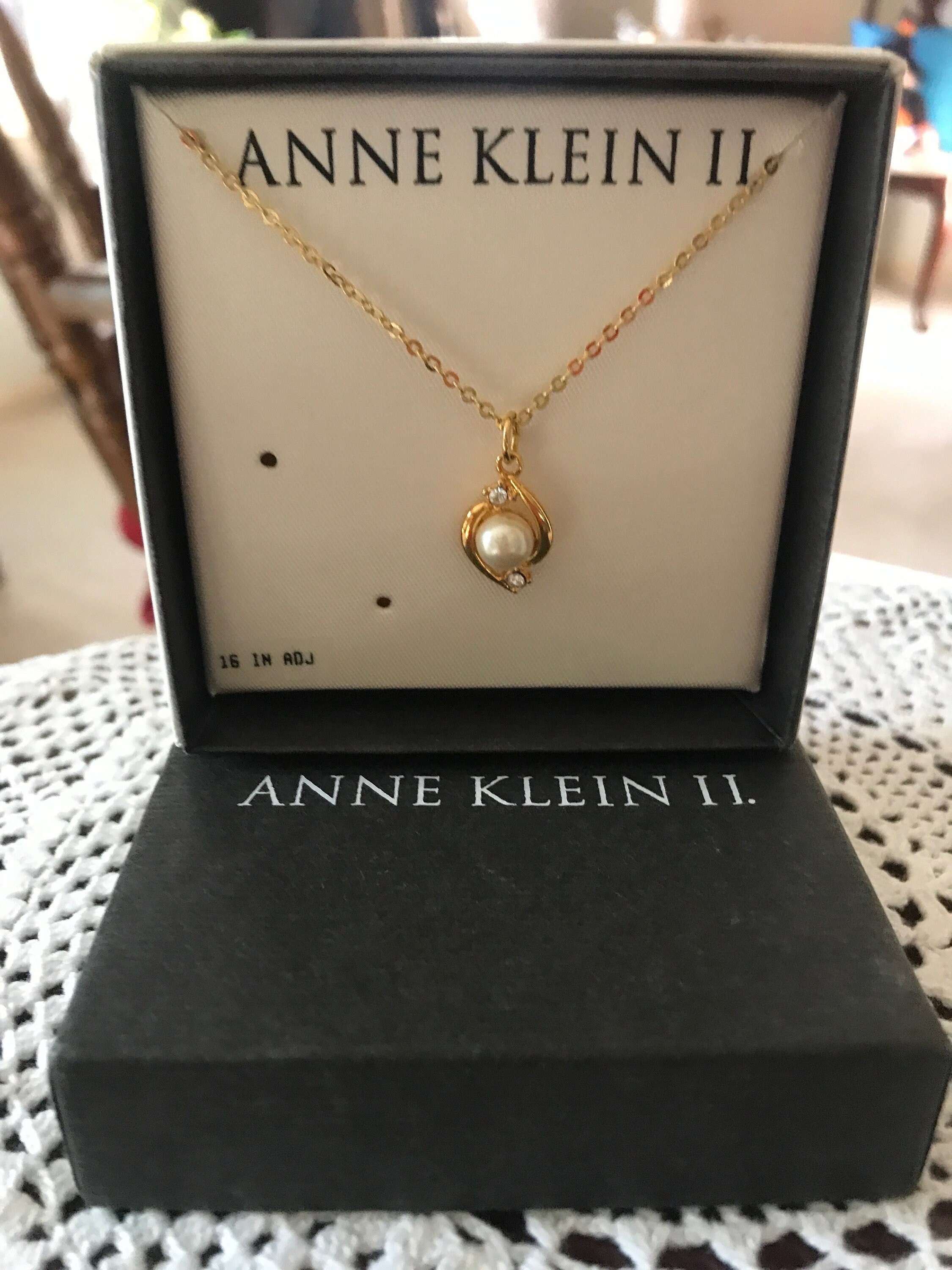 ANNE CHARM NECKLACE