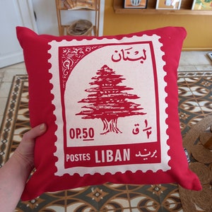 Cojín rojo con sello postal del Líbano / Funda de cojín libanesa / tamaño 40x40 / Cojín libanés / Almohadas Líbano