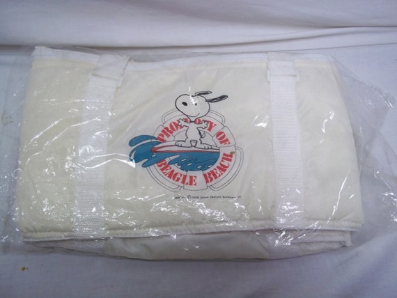 Vintage 1958 Snoopy Beagle Beach Bag
