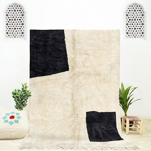 Handwoven Beni Ourain Wool Rug: Black and White Abstract Design