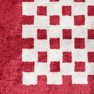 Red checkered rug, Checkerboard rug, A Red area Moroccan Berber wool rug, checkered rug for living room / Bedroom image 5