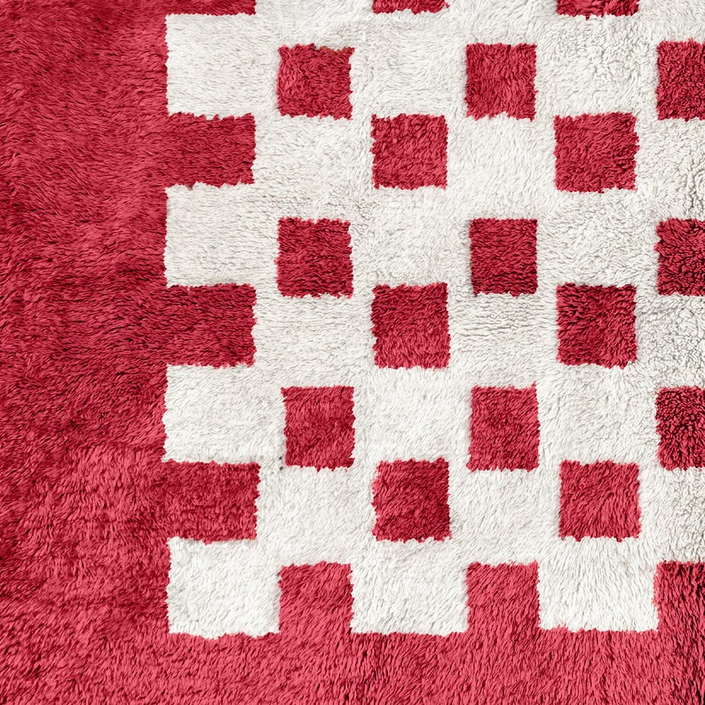 Red checkered rug, Checkerboard rug, A Red area Moroccan Berber wool rug, checkered rug for living room / Bedroom image 5