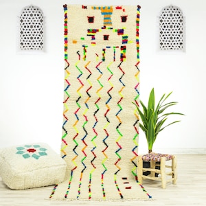 Handwoven Wool Runner Rug: Contemporary Moroccan Beni Ourain Rug (3x9.7 ft)