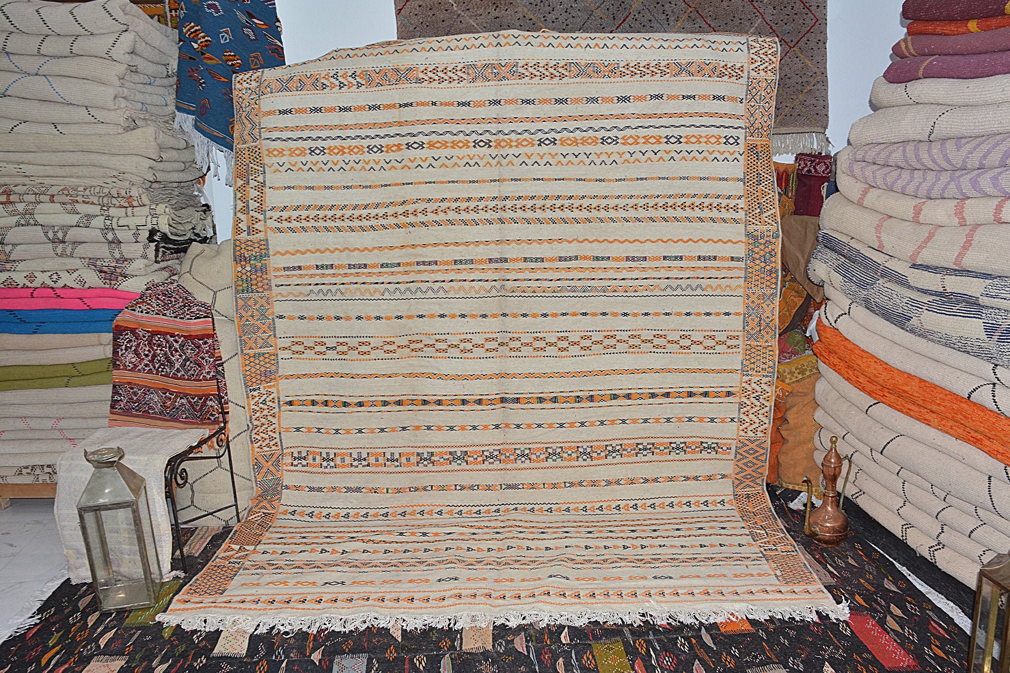 Kilim Oversize - Tapis Marocain Tapis de Zone Fait à La Main Jaune 7.5x11.5 Authentique Pour Salon