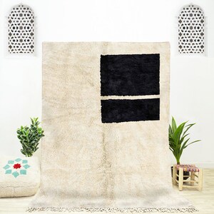 Handwoven Black and White Geometric Berber Rug: Moroccan Wool Shag