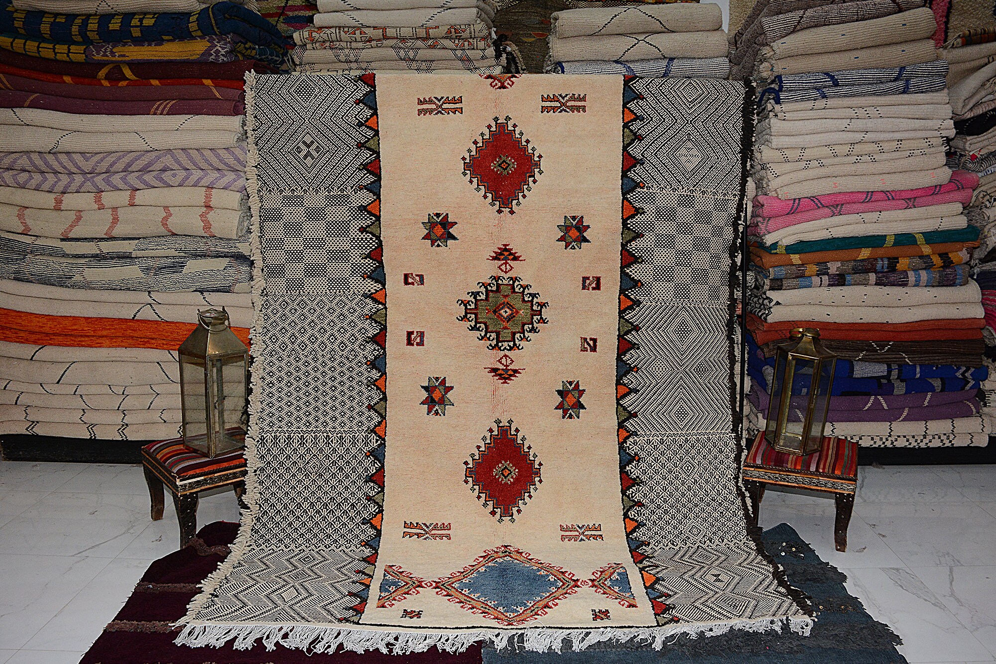 Grand Tapis Vintage - Tapis Marocain de Zone Zanafi Fait à La Main Coloré 6.7x9.7 Pour Salon