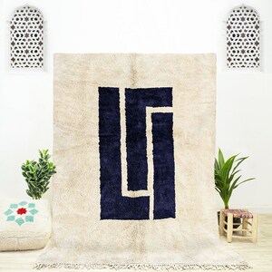 Handmade Blue Moroccan Shag Rug: Abstract Wool Design