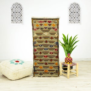 Flatwoven Brown Moroccan Kilim Rug with a Geometric Rug Pattern Handmade Using Moroccan Wool Rug for Living Room