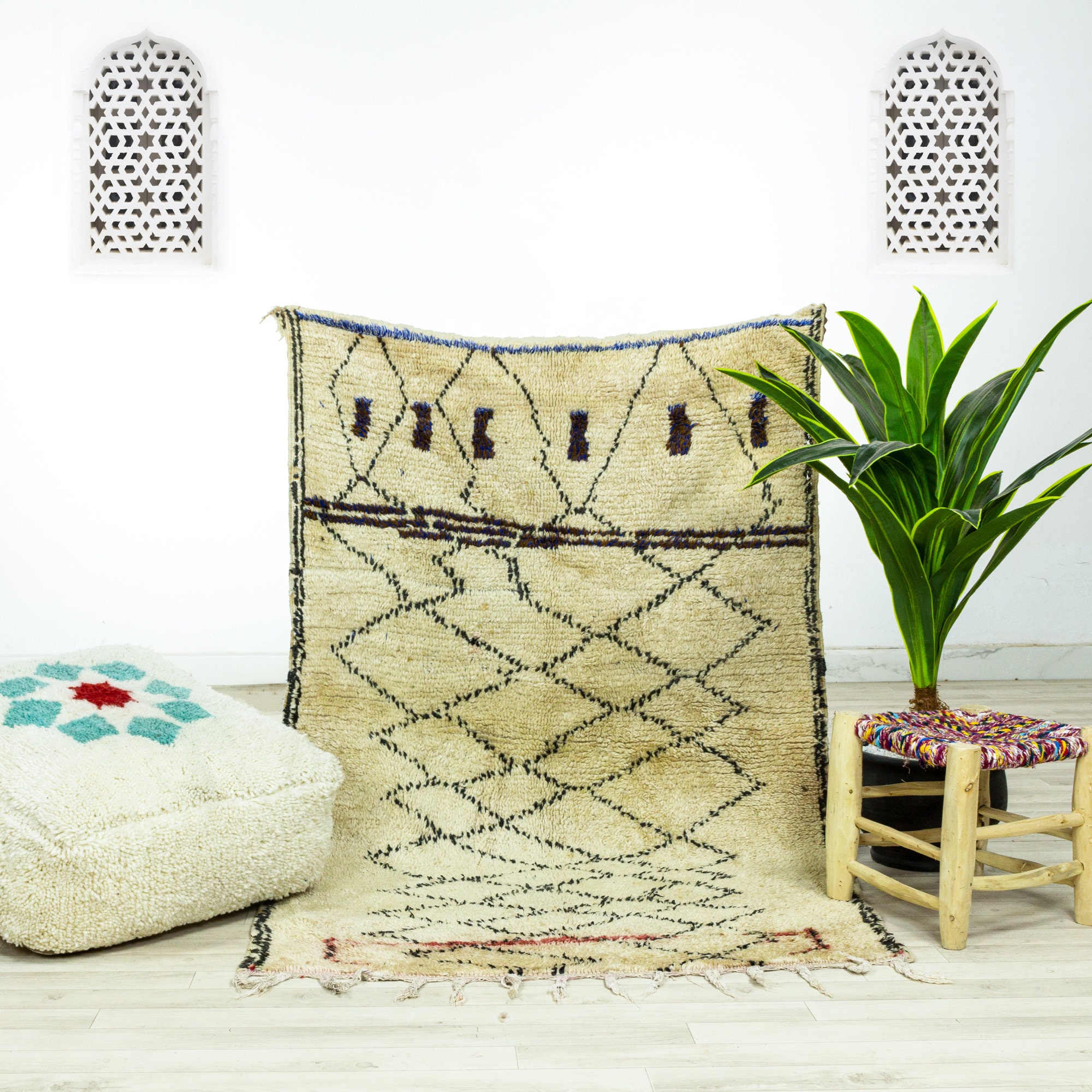 Petit Tapis Vintage - Tapis Marocain de Zone Fait à La Main Ivoire 3.4x5.4 Authentique en Laine Tiss