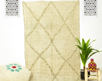 Kilim Medium - Moroccan rug - area rug - Zanafi Moroccan rug - handmade rug - Off-white rug - area rugs 4.8x7.8 - Authentic Moroccan rug