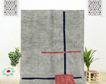 Handmade Gray Wool Moroccan Rug: Abstract Geometric Carpet