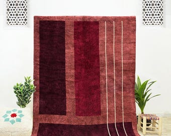 Alfombra marroquí de lana roja hecha a mano con textura abstracta Beni Ourain
