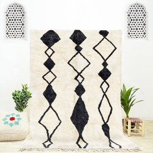 Berber manifestation rugs Custom - Moroccan rug - area rug - beni ourain rug - handmade rug - Off-white rug - area rugs - wool rug