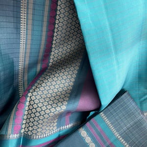 Pure Kanjeevaram Silk Saree in Turquoise Blue and Pastel Pink Threadwork Border with unique Rudraksha pattern and contrast blouse material