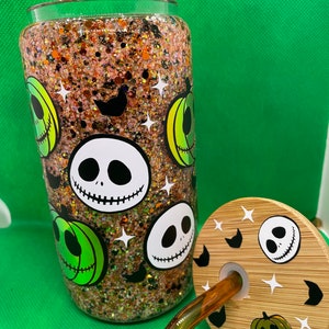 Jack en Pumpkin Glow in the Dark Snowglobe Tumbler; Glazen beker; Beste vriend cadeau; Beker voor koude dranken; Halloween Tuimelaar