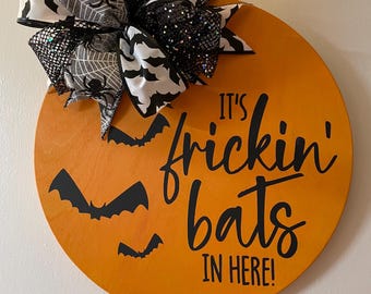 Halloween-deurdecoratie; Het is Freakin' Bats in Here door Hanger; Welkom deurbord; Voordeurdecoratie; Deurhanger voor binnen/buiten