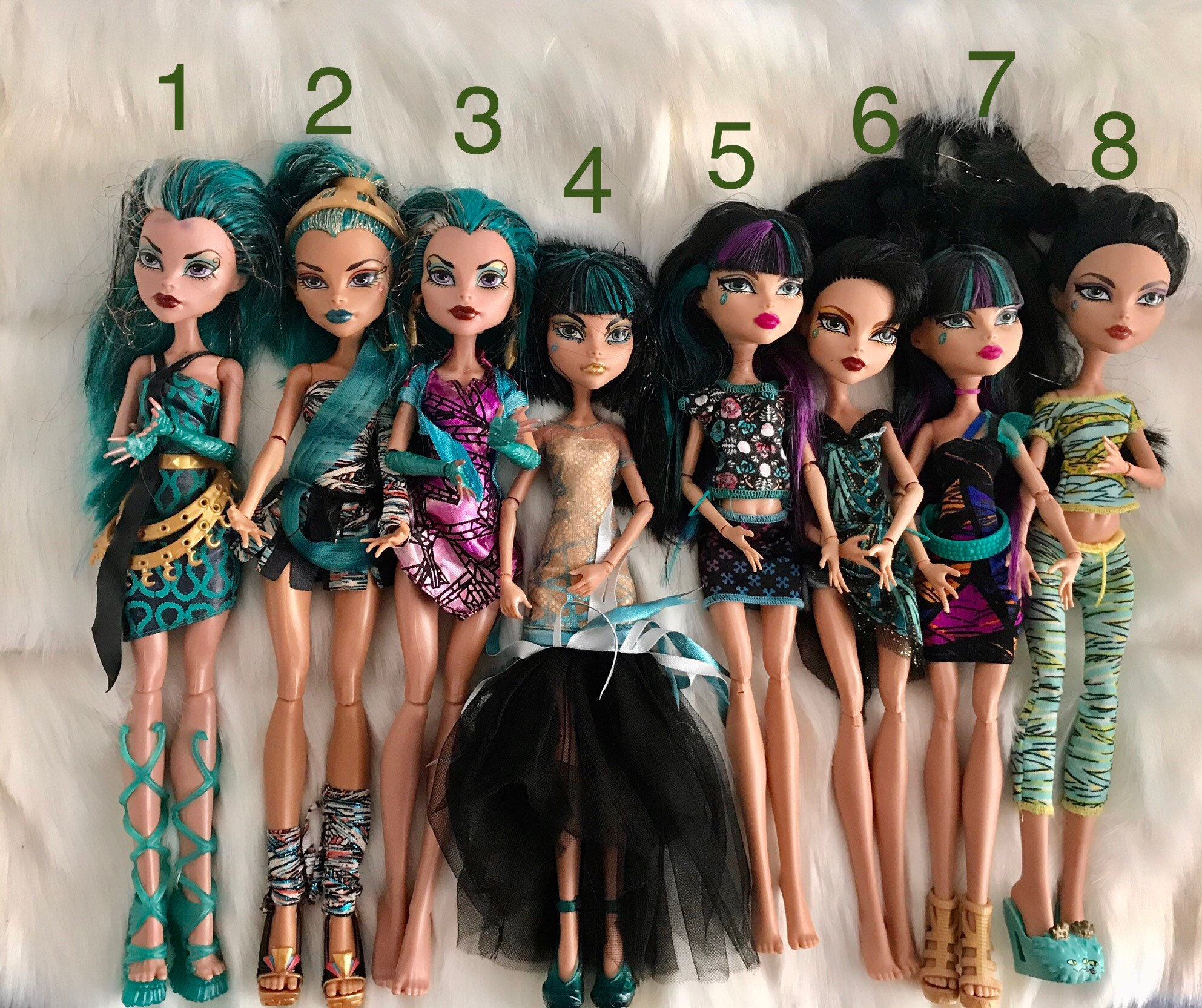 Monster High Nefera De Nile Basic Doll (80% Complete)