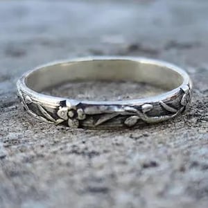 Solid 925 Silver Flower Ring, Sterling Silver Floral Band, Band Ring, Wedding Band, Stacking Ring, Simple Floral Pattern Ring For Her