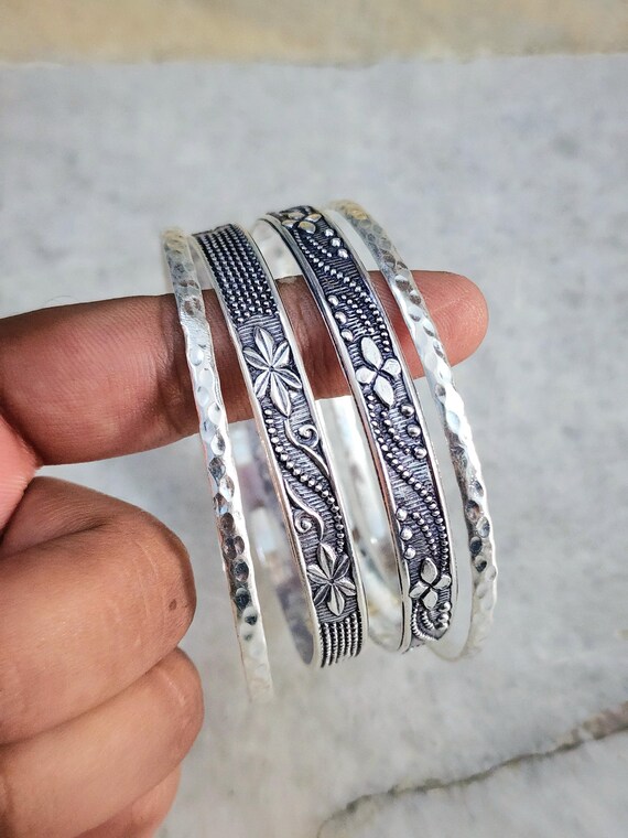 Set of 4 Bangle, Set of Bangle , Hammered 925 Sterling Silver Bangles, Wide Silver Bangle , Bangle Set , Gift for Mom , Stacking Bangles - Etsy Set of 4 Bangle, Set of Bangle , Hammered 925 Sterling Silver Bangles, Wide Silver Bangle , Bangle Set , Gift for Mom , Stacking Bangles - Etsy