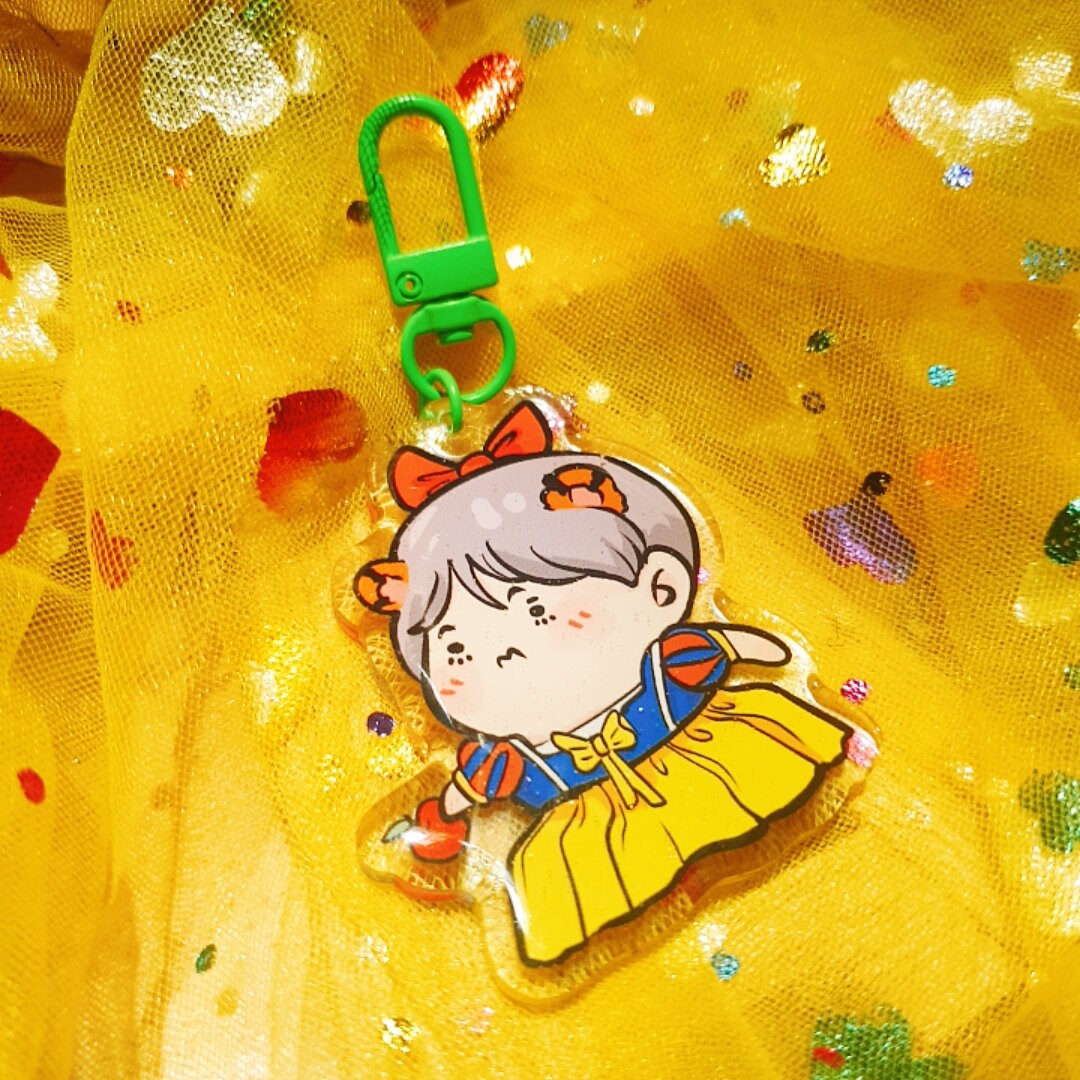 BTGURLS - BTS Resin Keychain - Etsy